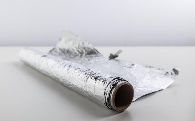 Papel de aluminio en las uñas: para qué sirve y por qué recomiendan este truco